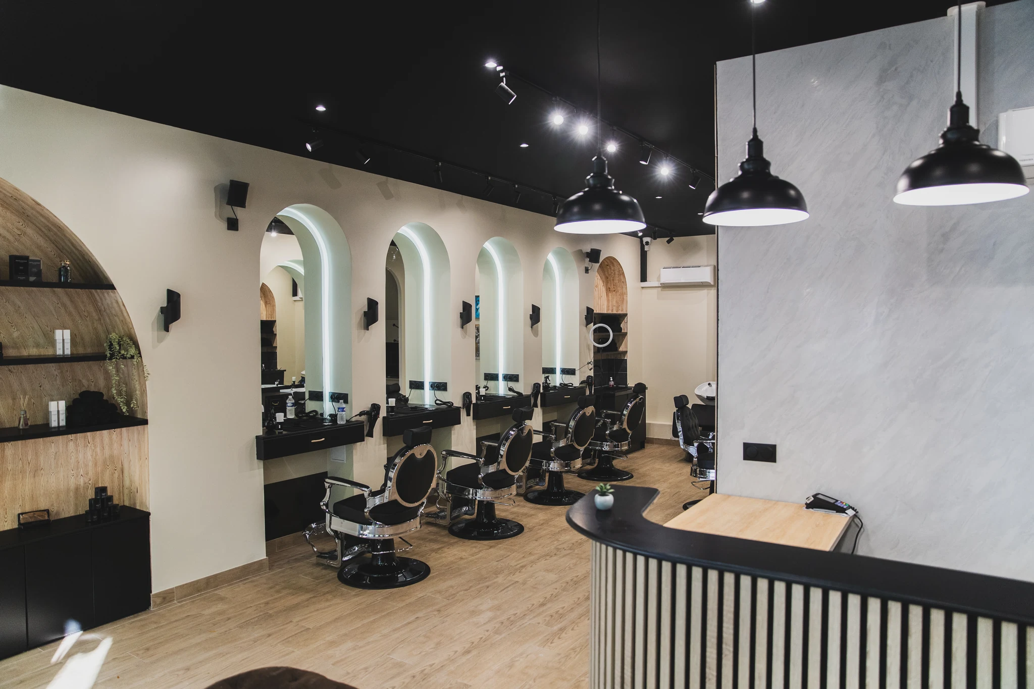 Coupe et barbe sculptée barbershop premium 92390